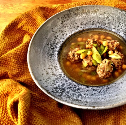 Topalak corbasi – Suppe med kødboller