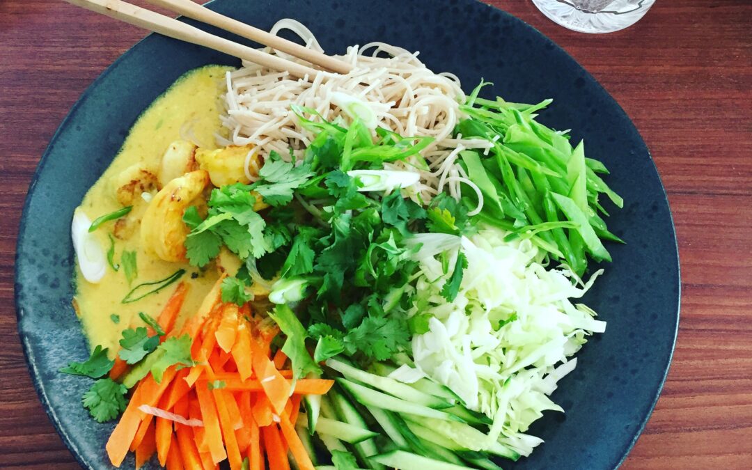 Vietnamesisk Bun Tom Xao salat